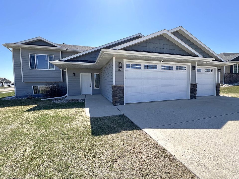 1st image of 117 Blue Bell Dr