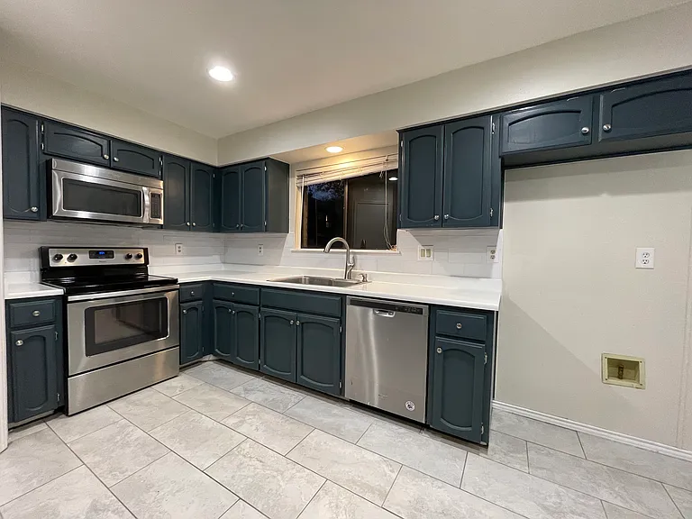 6158 Desert Trail St — Photo 6