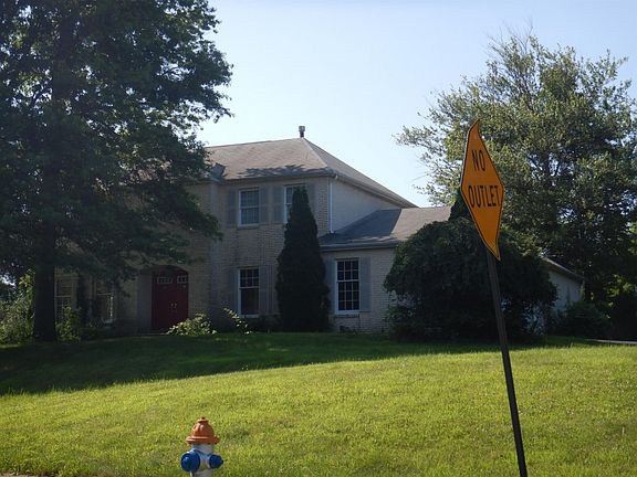 3rd image of 100 Gwynmont Dr