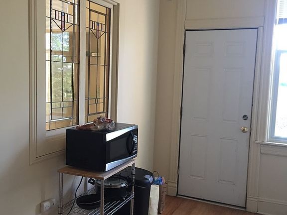 4th image of 1155 W Dickens Ave APT 3W
