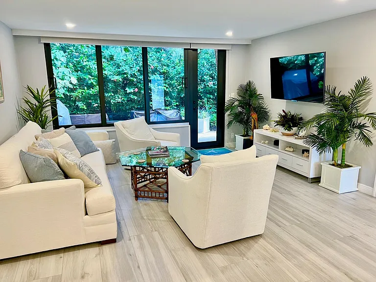 1556 S Ocean Ln #103 — Photo 12