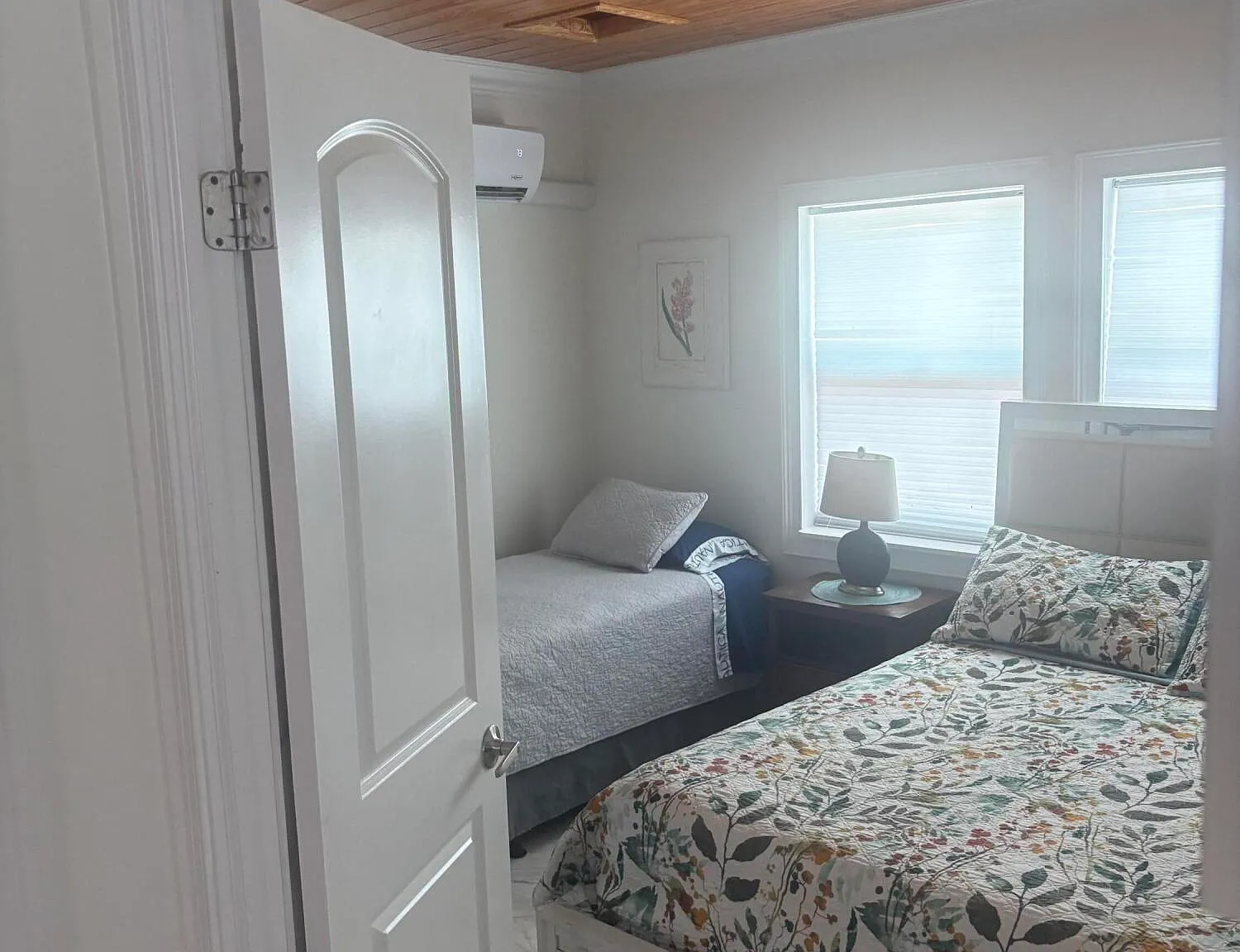 3 bed, 2.0 bath, 1426 sqft, $6,500 — Photo 4