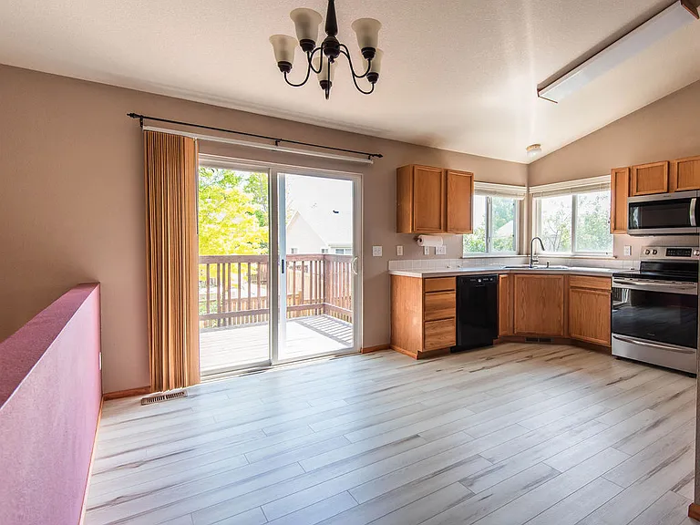4060 Florence Dr — Photo 7