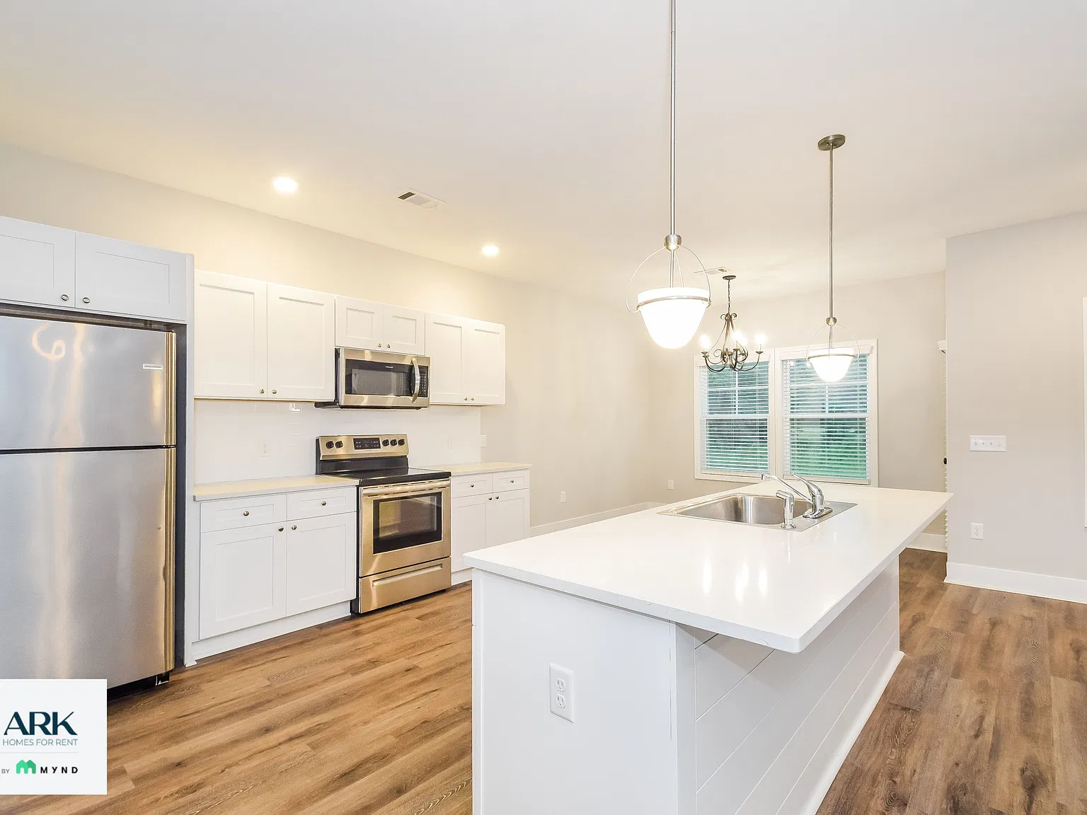 3 bed, 2.0 bath, 1400 sqft, $1,935 — Photo 4