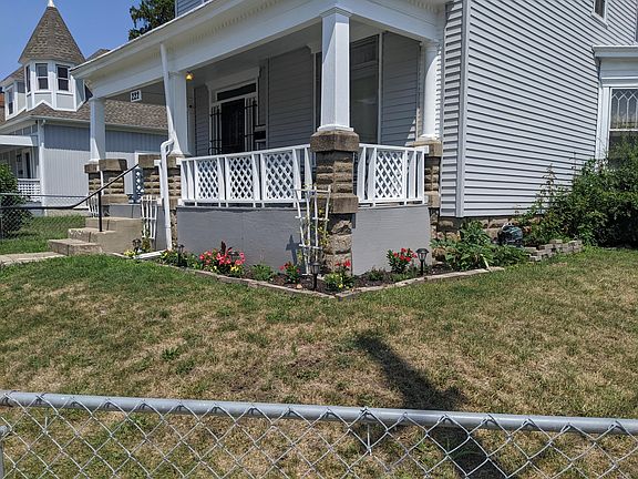 3rd image of 222 Avondale Ave