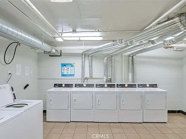 1 of 3 Laundry Rooms with 5 washers and 5 dryers