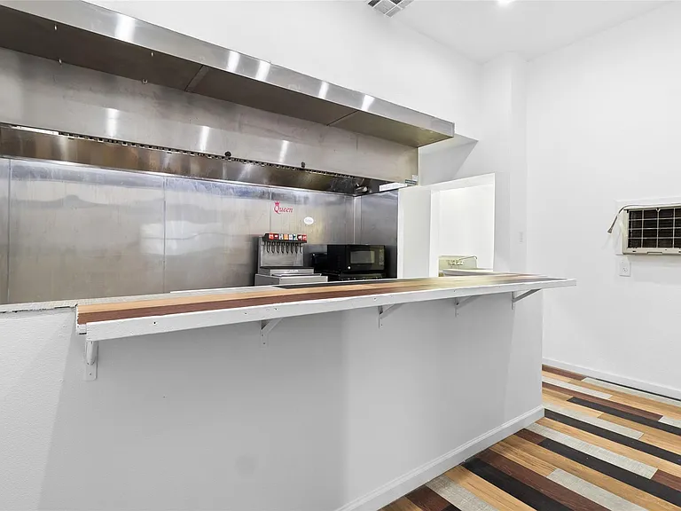 327 S Robb St — Photo 12