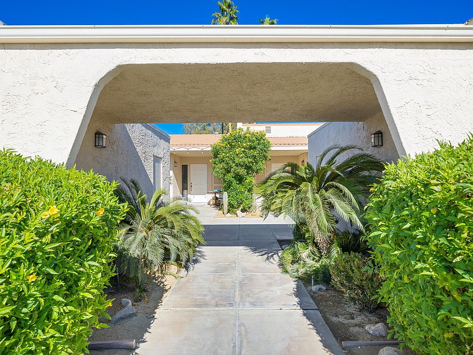 2nd image of 80076 Palm Circle Dr