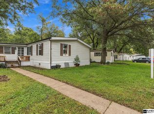 7803 N 101st Plz #10, Omaha, NE 68122