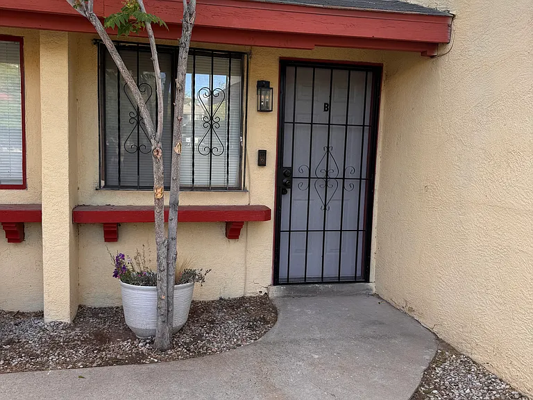 1013 Dickerson Dr SE #B — Photo 19