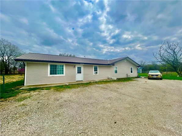 125 S Cherry St, Bronaugh, MO 64728