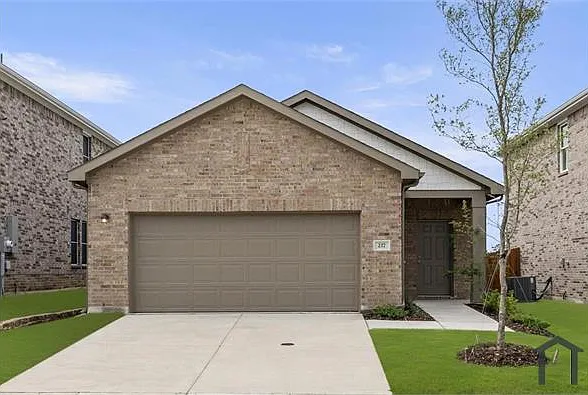 4 bed, 1562 sqft, $2,450 — Photo 2