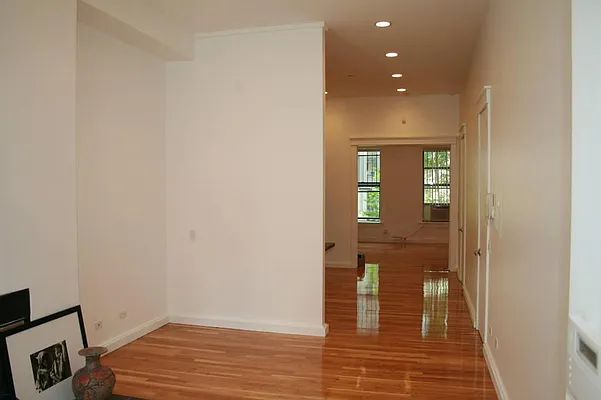 Rented by Harlem Lofts | media 26