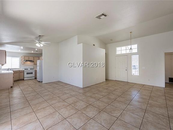 5th image of 523 Stonehurst Dr