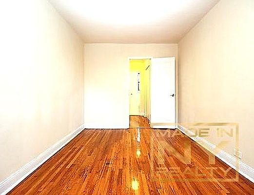 3rd image of 4601 Skillman Ave #H23