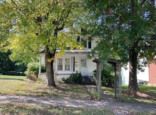 118 N Market St, Saint Clairsville, OH 43950