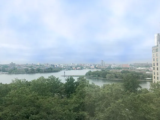 Rented by Compass | media 31