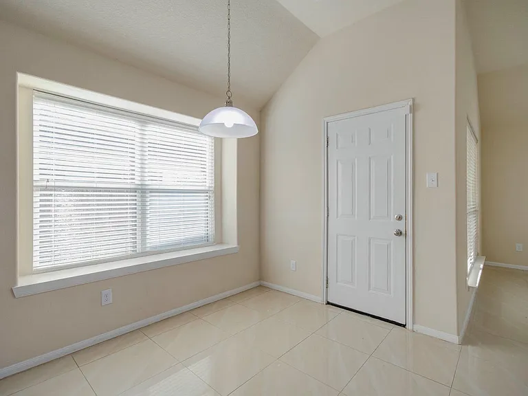 15115 Russet Bend Ln — Photo 23