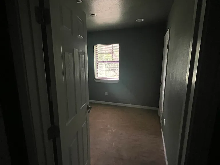 606 Guadalimar St — Photo 5