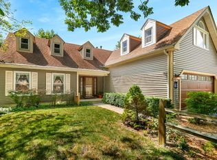 3 Hunter Ct, Montgomery, IL 60538