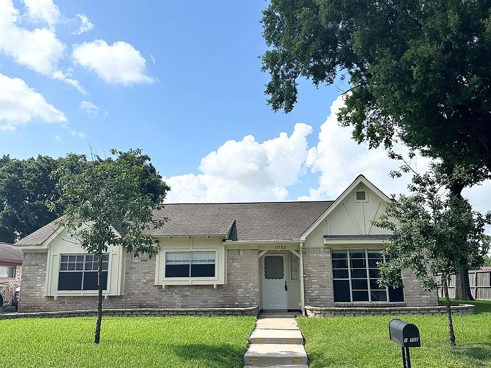 1st image of 11702 Brighton Ln