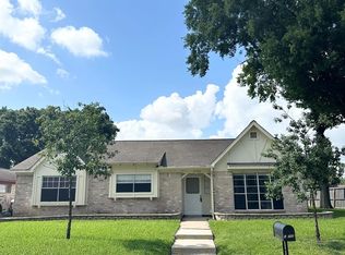 11702 Brighton Ln, Meadows Place, TX 77477