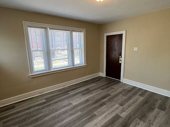 2nd image of 2836 Gasconade St #4c78be9dd