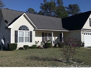 10005 Rockfish Rd, Raeford, NC 28376