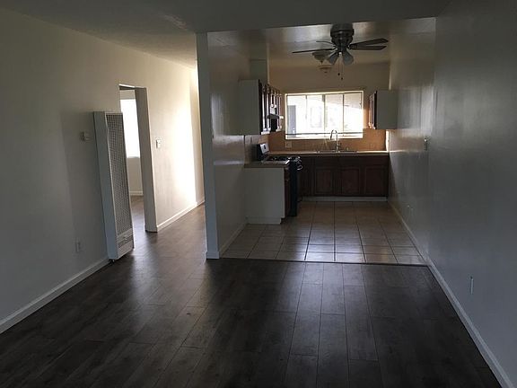 3rd image of 4632 Laurel Canyon Blvd #34