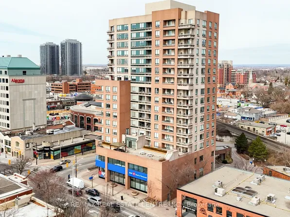 1 Belvedere Ct #1202, Brampton, ON L6V 4M6