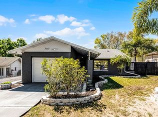 707 Greenbrough Dr, Lake Wales, FL 33853