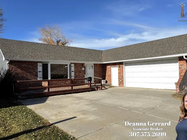 2226 E I St, Torrington, WY 82240
