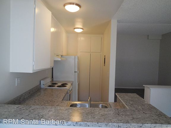 4th image of 1677 Maple Ave APT 11