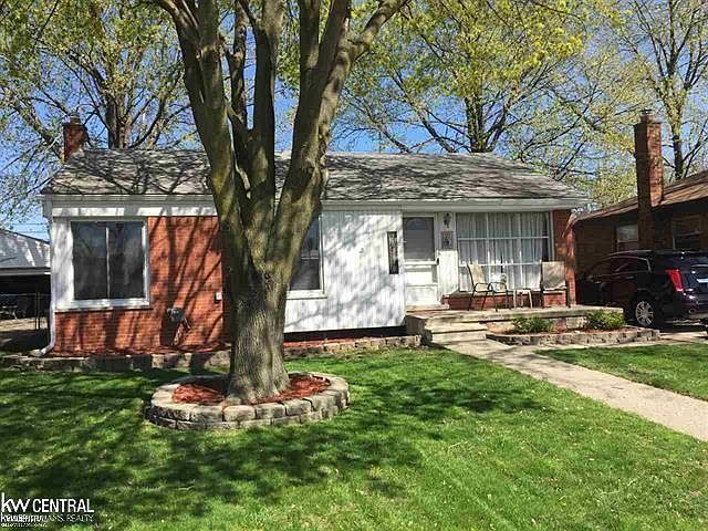 1st image of 28350 Fountain St