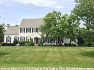 251 Old Farm Rd, Flemington, NJ 08822