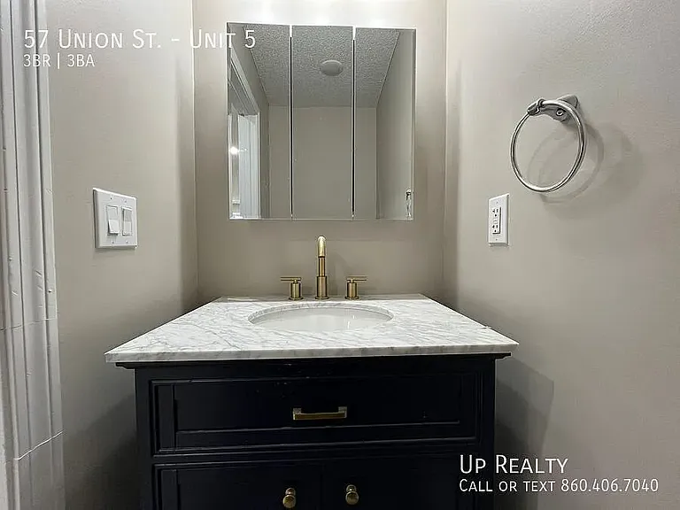 57 Union St #7 — Photo 15