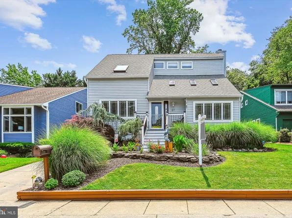 27 Windwhisper Ln, Annapolis, MD 21403