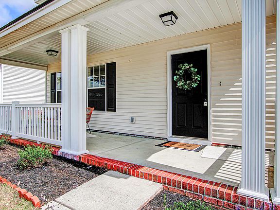 4th image of 616 Saint Ives Ln