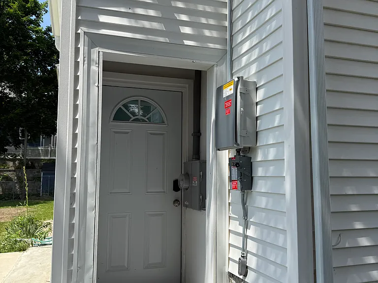 92 Brown Ave #G — Photo 7
