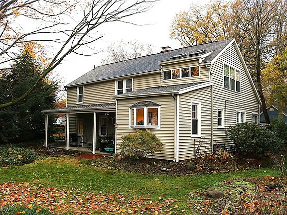 4th image of 102 N Doan Ave
