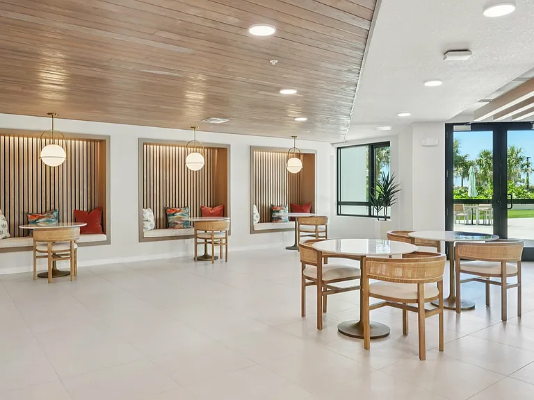 Marina Club Apartment homes — Photo 18