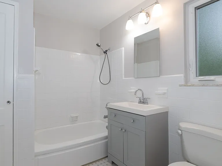 7B Stone Hill Rd #B — Photo 8