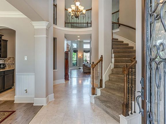 5th image of 2803 Veneto Ct