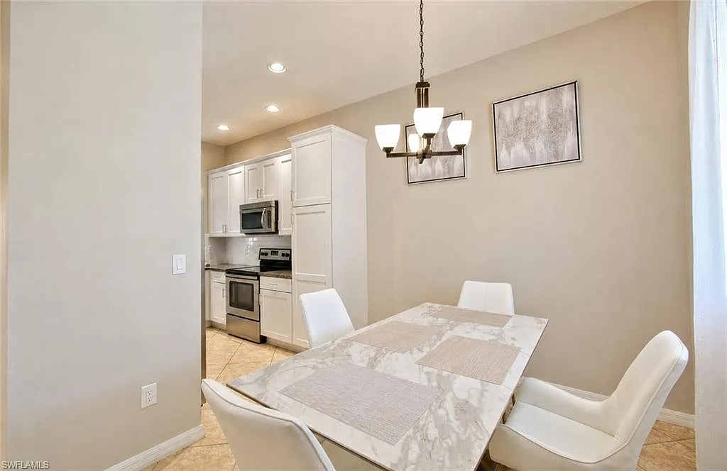 2 bed, 2.0 bath, 1228 sqft, $2,600 — Photo 4