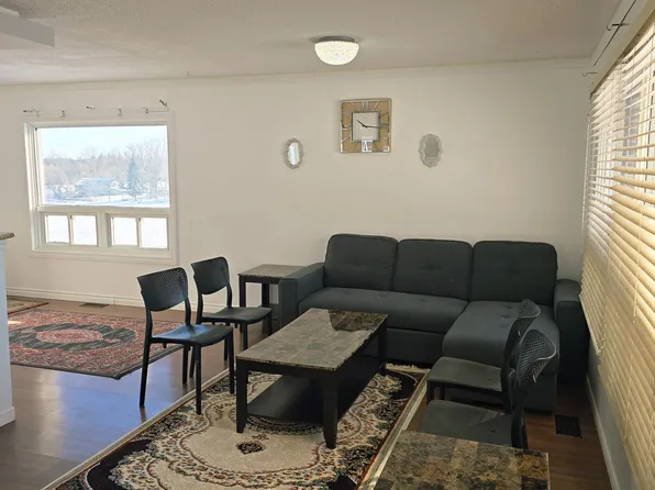 16585 Jane St, King, ON L7B 0G8