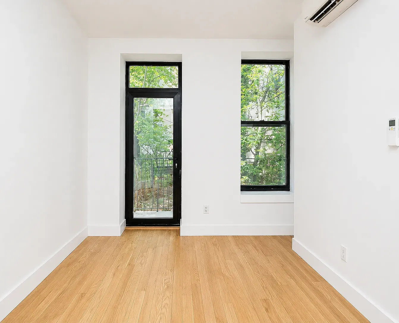 1021 Putnam Avenue — Photo 1