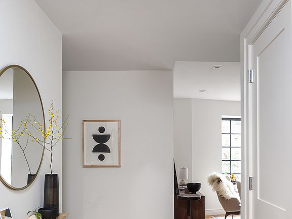 4th image of 245 E 78th St #2C