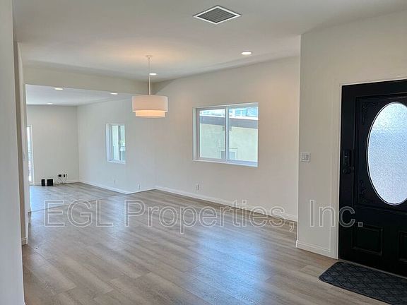 2nd image of 2038 N Sycamore Ave