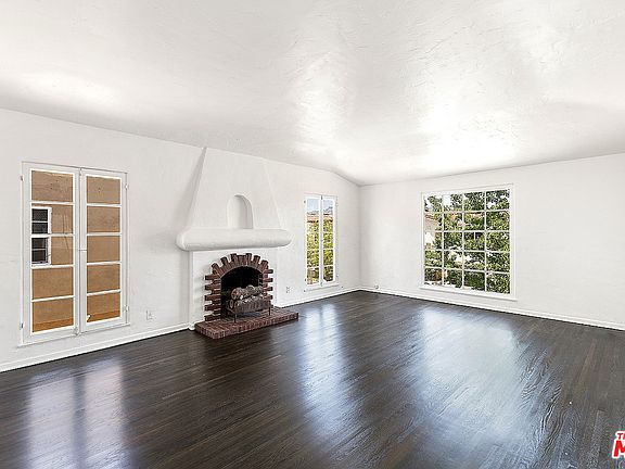 5th image of 7924 W 4th St