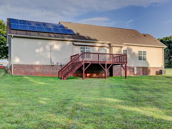4th image of 180 Meadow Bluff Ct